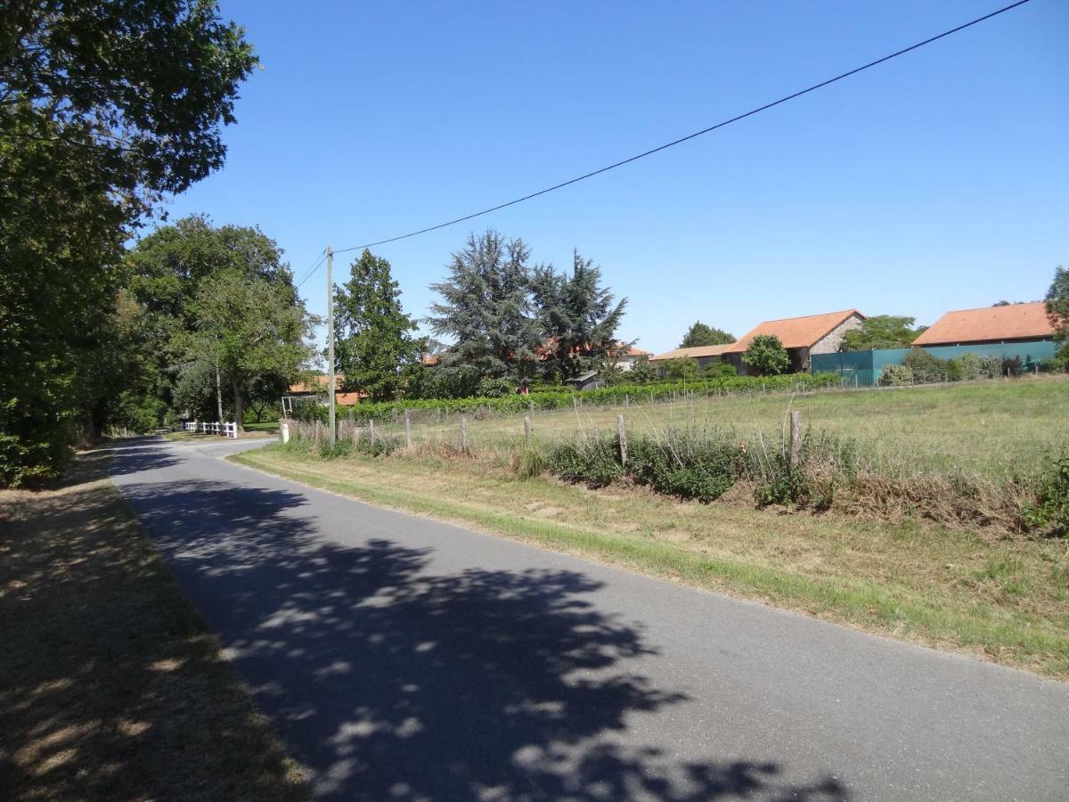 Hotel La Ferme De Rouffignac Blanzac  Esterno foto